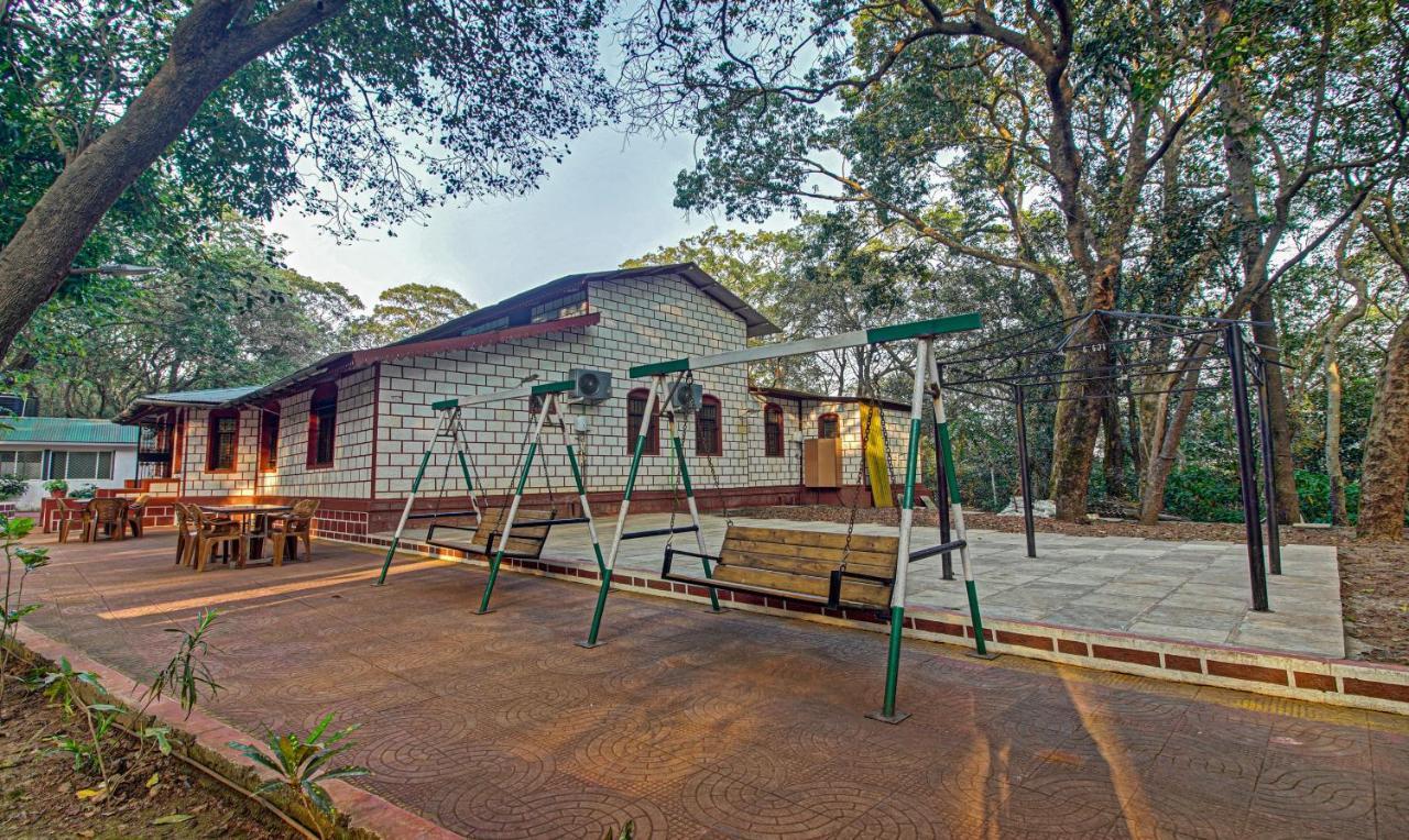 Treebo Trend Shalimar In The Forest Matheran Exterior photo